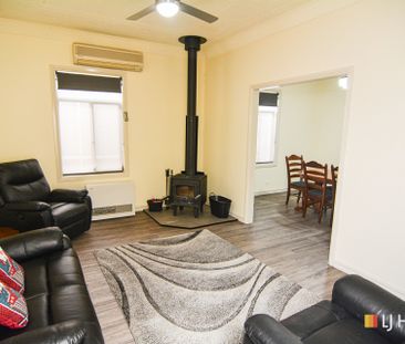 MODERN FAMILY HOME CLOSE TO CBD - Photo 1