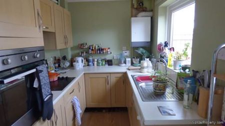 3 bedroom property to rent in Exeter - Photo 3