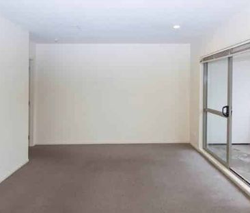 Tidy Apartment Living in Three Kings - Photo 3