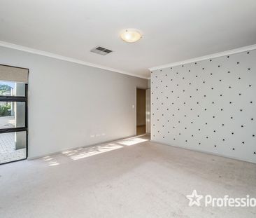 Stylish Living in the Sought-After Swan River Precinct! - Photo 3