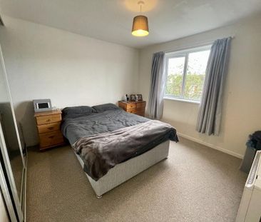 4 Warren Grove, Lisburn, BT28 1JG - Photo 5