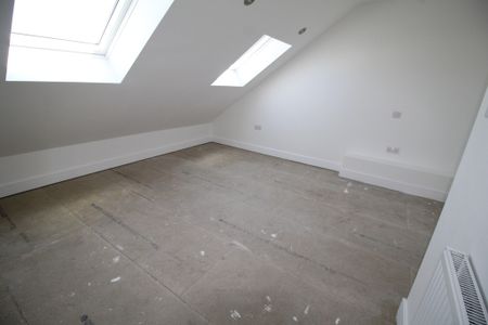 2 Bed Student Accommodation - Photo 4