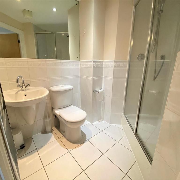 3 bedroom apartment to rent - Photo 1