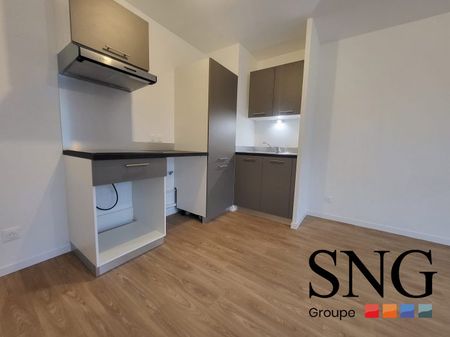 T2 AVEC BALCON ET PARKING - Photo 3