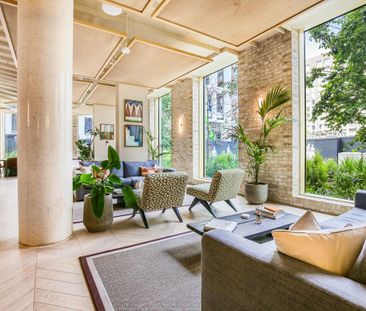 Live at Embassy Boulevard by Moda: spacious, fully furnished 2-bedroom apartments with exceptional resident amenities, flexible living spaces and a vibrant community in the heart of Nine Elms. - Photo 6