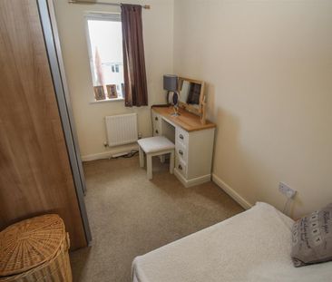 3 Bedroom House - Photo 2