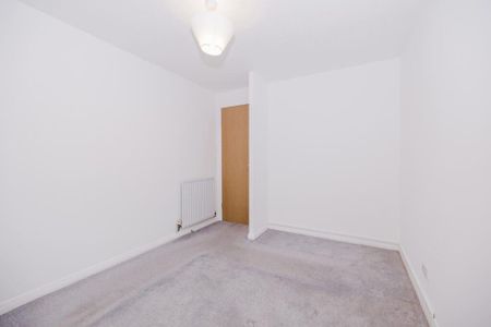 3 bedroom detached bungalow to rent - Photo 2