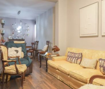 Single Bed in Rooms for rent in 2-bedroom apartment in Chamartín - Photo 4