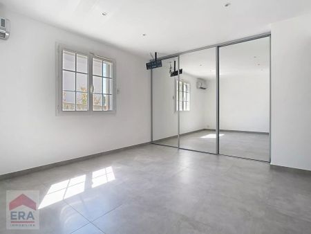 A louer Villa type 8 Marseille 13013 St Mitre Chateau Gombert 6 chambres piscine terrain - Photo 4