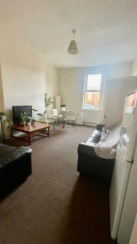 2 bedroom house to rent - Photo 2