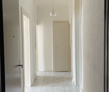 St-Imier, beautiful 3-room apartment with fitted kitchen - Photo 3