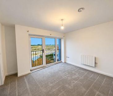 4 bedroom detached house to rent - Photo 2