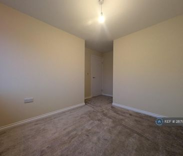 3 bedroom end of terrace house to rent - Photo 6