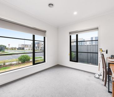 Lovely 4 Bedroom Family Home - Photo 2