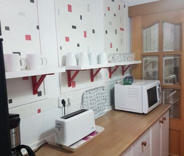 Se alquila para todo el año apartamento en Benidorm - Photo 6