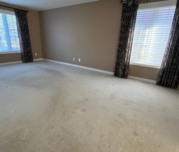 For Lease - 12 Revelstoke Court Unit# Upper, Barrie, Ontario - Photo 1