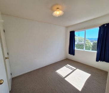 Comfortable home with nice outlook - Photo 5