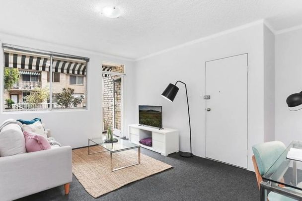 One-Bedroom Tranquil Garden Apartment in Heart of Lane Cove - Photo 1