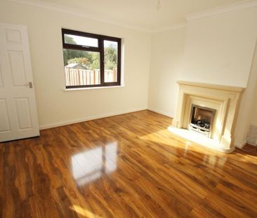 4 bedroom terraced house to rent - Photo 1