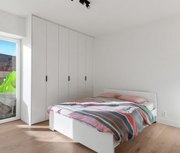 Gelijkvloers appartement met terras en tuin. - Photo 4