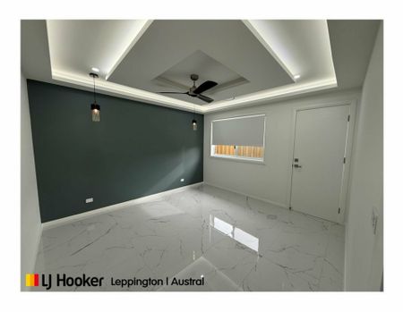 SPACIOUS, STYLISH & PERFECTLY LOCATED! - Photo 4