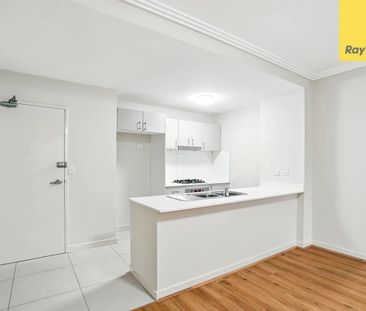 Modern, Light-Filled Apartment in the Heart of Westmead - Photo 4