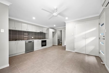 2/93 Pillar Street, - Photo 4