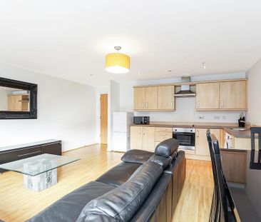 2 bedroom flat to rent - Photo 1