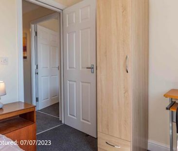 11 Danube House, Huntington - Photo 5