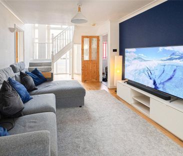 3 bedroom semi-detached house to rent - Photo 2