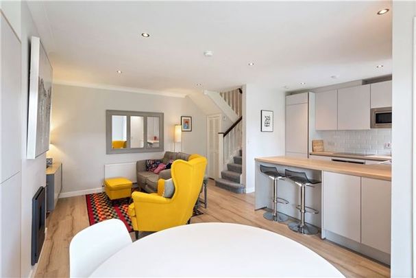 64 Lansdowne Village, Ballsbridge, Dublin 4, D04C965 - Photo 1