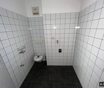 Zentrale, liebe Single-/Pärchenwohnung mit Panoramafenster ab sofor... - Photo 4