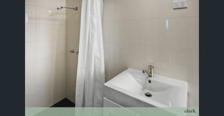 Centrally Located Two Bedroom Unit - Photo 5