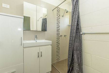 2/64 Charlotte Street, Aitkenvale - Photo 2