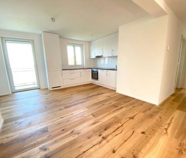 Geräumige 4.5-Zimmer-Wohnung mit Balkon und Weitsicht - Foto 3