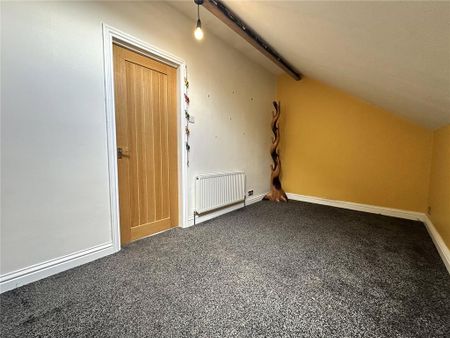 3 bedroom terraced house to rent - Photo 2