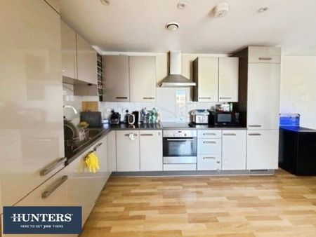 2 bedroom Flat To Let - Photo 4