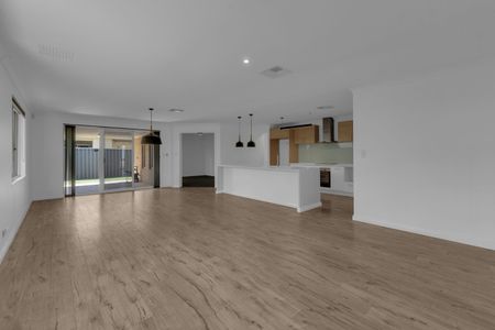 Large 4 x 3 Family Home in Shoalwater - Photo 3