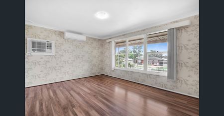 Neat and tidy 3-bedroom home - Photo 3