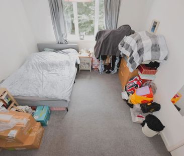 2 bedroom Flat in Flat 22, Leeds - Photo 5