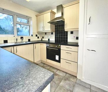 2 bedroom flat to rent - Photo 6