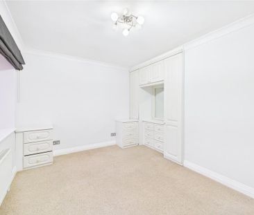 4 bedroom detached house to rent - Photo 6