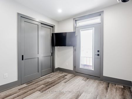 For Lease - 205 Main Street Unit# 3, Newmarket, Ontario - Photo 4