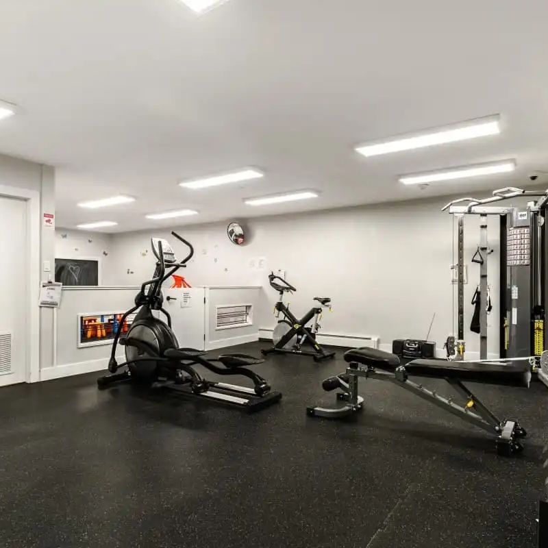 Kingston Tower — Bachelor available at 342 - 15 Avenue SW, Calgary - Photo 1