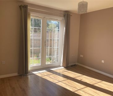 White Rose Avenue, Mansfield, Nottinghamshire, NG18 - Photo 4