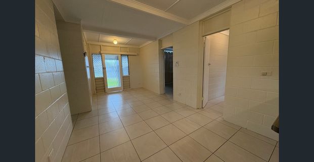 Duplex in Currajong! - Photo 1