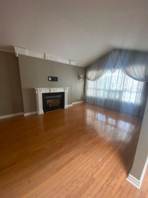 For Lease - 40 Sunnycrest Road, Toronto, Ontario - Photo 1