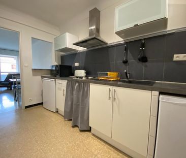 Location Appartement 1 pièce 29m² AVIGNON 84000 - Photo 3