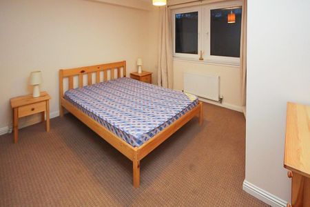 1 bedroom ground floor flat to rent - Photo 3