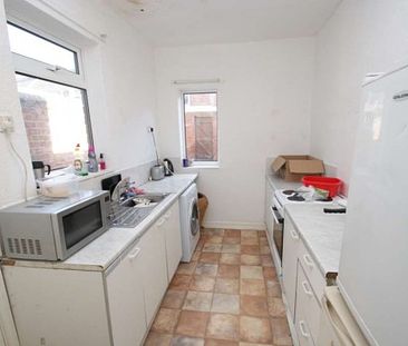 2 Bed - Surrey Street, Middlesbrough - Photo 2